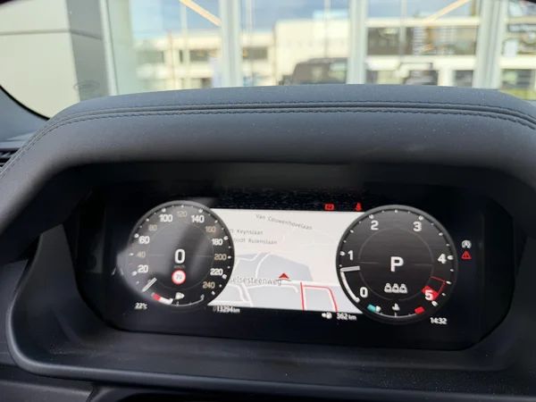 Land Rover Defender (2025) — foto 13 van 29
