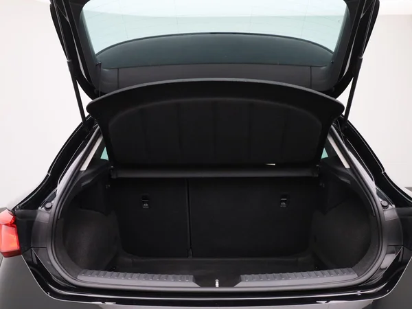SEAT Leon (2023) — foto 8 van 38