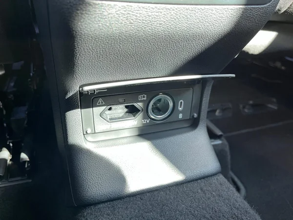 SKODA Karoq (2025) — foto 5 van 22