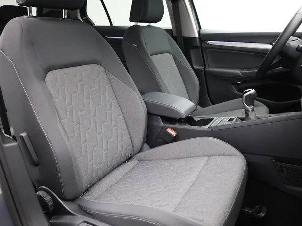 VOLKSWAGEN Golf VIII (2024) — foto 13 van 18
