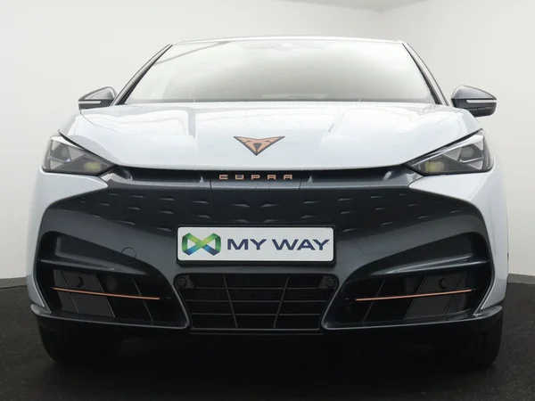 CUPRA Tavascan (2025) — foto 16 van 23