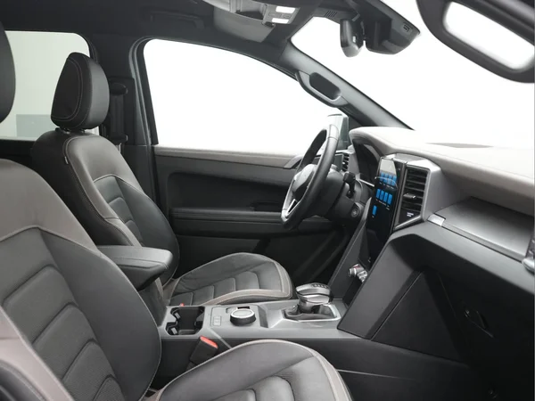 VOLKSWAGEN Amarok Double Cab Dsl (2024) — foto 8 van 28