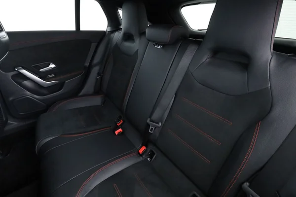 Mercedes-Benz CLA-Klasse (2020) — foto 5 van 16