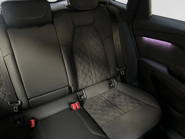 AUDI Q4 Sportback e-tron (2026) — foto 11 van 24