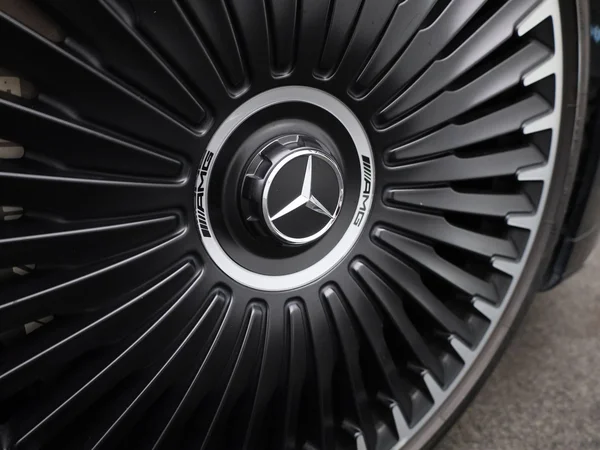 Mercedes-Benz EQE (2022) — foto 60 van 72