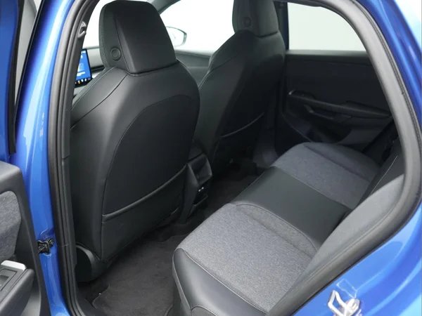 VOLKSWAGEN ID.Polo (2026) — foto 2 van 22