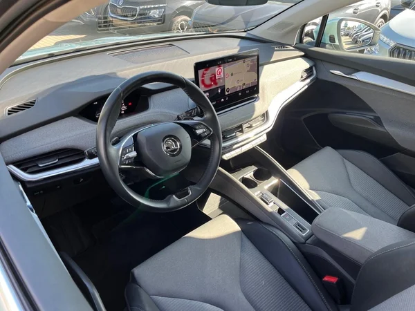 SKODA Enyaq (2023) — foto 21 van 22