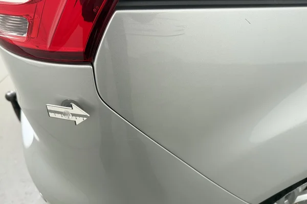 Ford B-max (2017) — foto 13 van 22