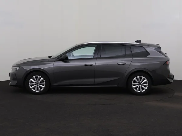 OPEL Astra (2023) — foto 12 van 28
