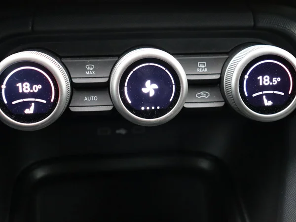 SKODA Kodiaq (2025) — foto 9 van 17