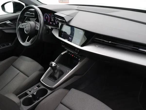 Audi A3 (2021) — foto 22 van 28