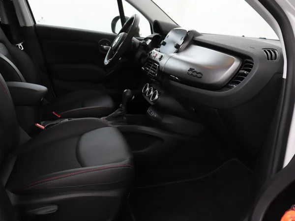 FIAT 500X (2024) — foto 3 van 28