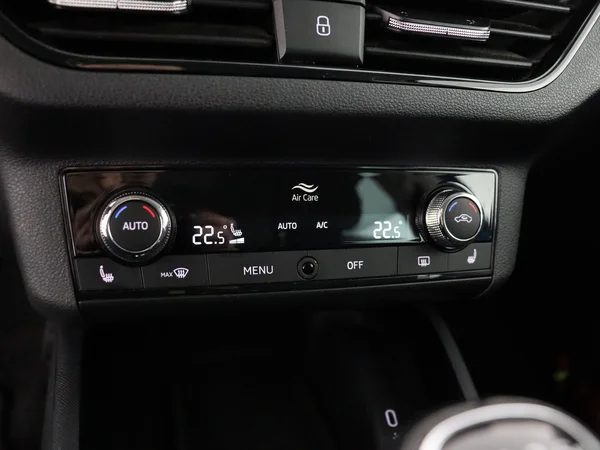 SKODA Kamiq (2022) — foto 17 van 30