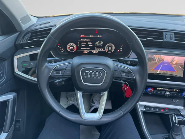 AUDI Q3 (2019) — foto 4 van 24