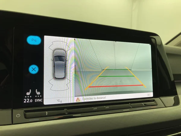 VOLKSWAGEN Golf VIII (2021) — foto 26 van 36