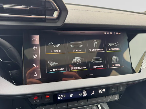 AUDI A3 Sportback PHEV (2026) — foto 16 van 21