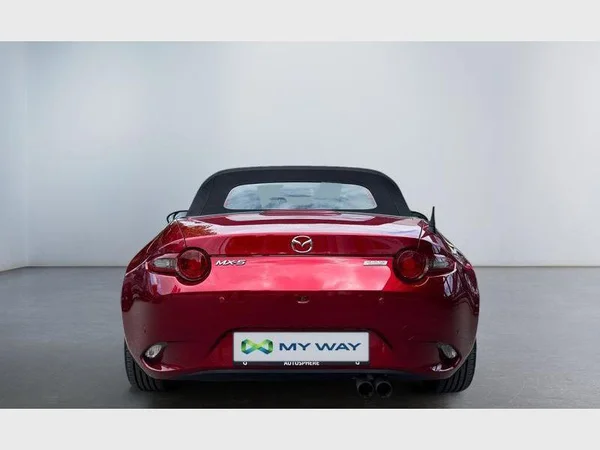 Mazda MX-5 (2020) — foto 24 van 27