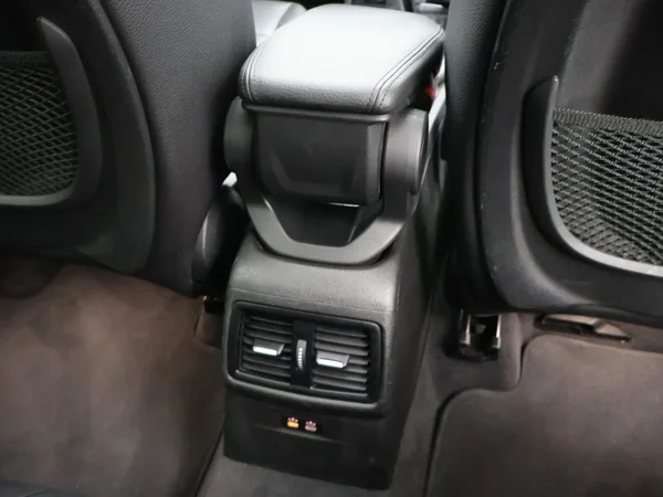 BMW X1 (2022) — foto 21 van 28