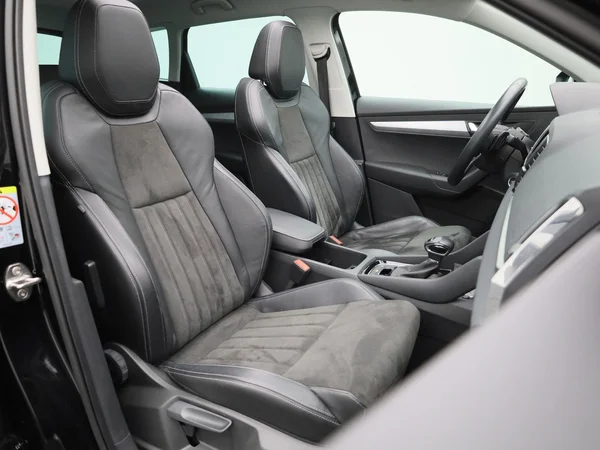 Škoda Karoq (2022) — foto 24 van 40