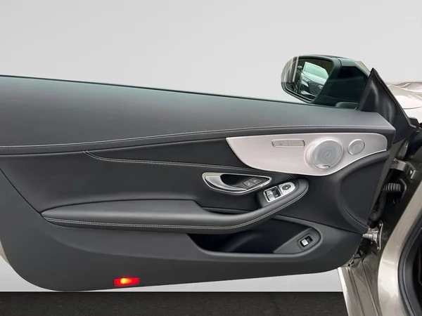 MERCEDES-BENZ Coupe C (2021) — foto 2 van 23