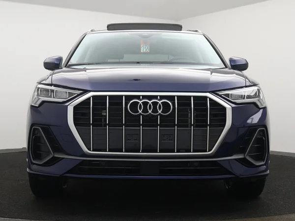 AUDI Q3 PHEV (2023) — foto 19 van 26