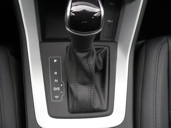 AUDI Q3 PHEV (2022) — foto 6 van 27