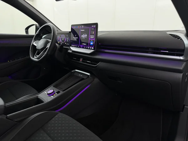 VOLKSWAGEN T-Roc (2026) — foto 3 van 30