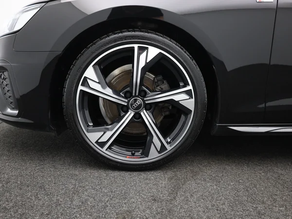 AUDI A4 Avant (2021) — foto 2 van 23
