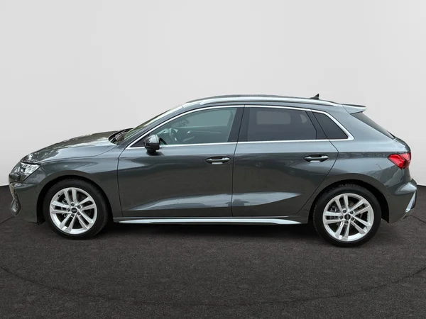 AUDI A3 Sportback (2025) — foto 12 van 24