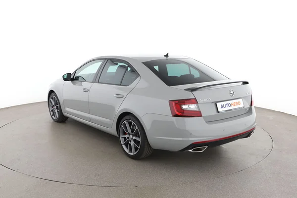 Skoda Octavia (2019) — foto 10 van 16