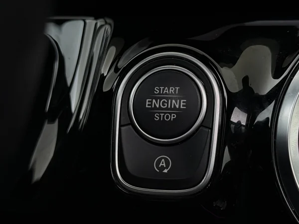 MERCEDES GLA 180 (2022) — foto 15 van 30