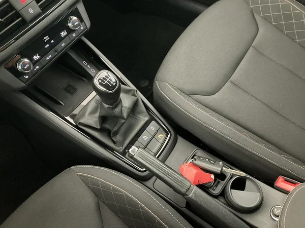 SKODA Kamiq (2023) — foto 6 van 36
