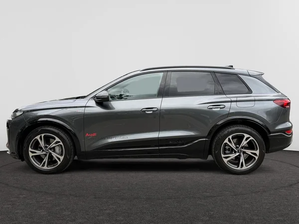 AUDI Q6 e-tron (2026) — foto 12 van 24