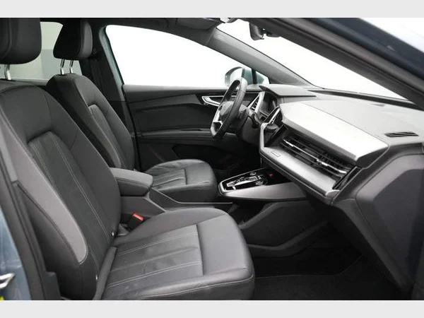 AUDI Q4 e-tron (2023) — foto 11 van 31
