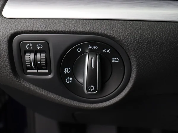 VOLKSWAGEN Sharan (2022) — foto 17 van 27