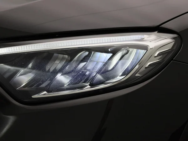 Mercedes-Benz GLC (2025) — foto 7 van 49