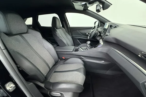 Peugeot 3008 (2023) — foto 8 van 29