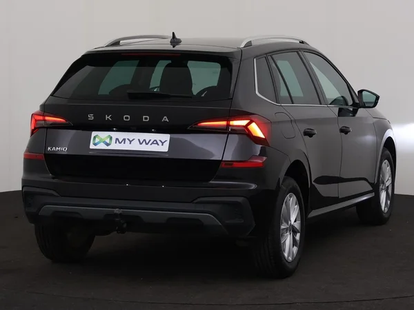 SKODA Kamiq (2025) — foto 9 van 18
