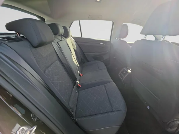 VOLKSWAGEN Golf VIII (2023) — foto 11 van 24