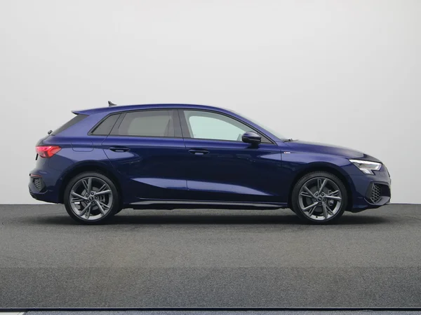 AUDI A3 Sportback (2025) — foto 23 van 24