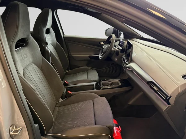 VOLKSWAGEN ID.4 (2026) — foto 7 van 16
