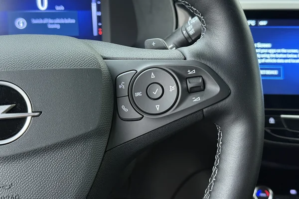 Opel Corsa (2023) — foto 6 van 19