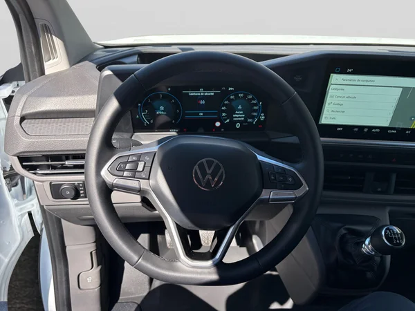 VOLKSWAGEN Transporter T7 28 Fou Lwb (2025) — foto 4 van 24