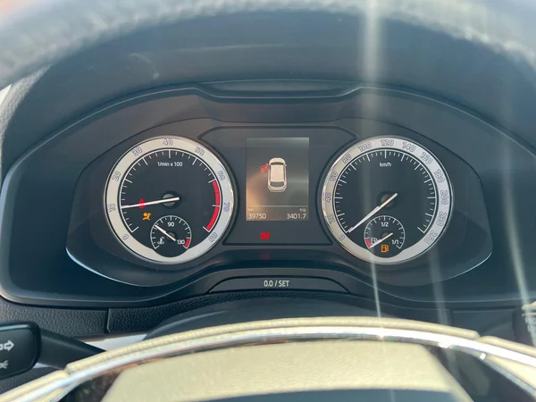 SKODA Karoq (2022) — foto 17 van 18