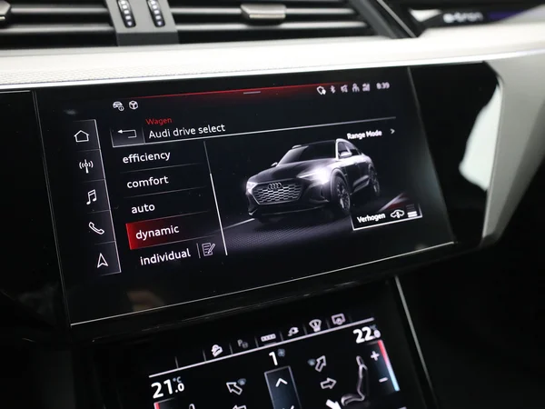 AUDI Q8 e-tron Sportback (2025) — foto 5 van 24