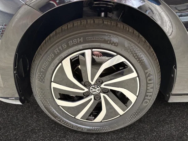 VOLKSWAGEN Polo (2026) — foto 12 van 15