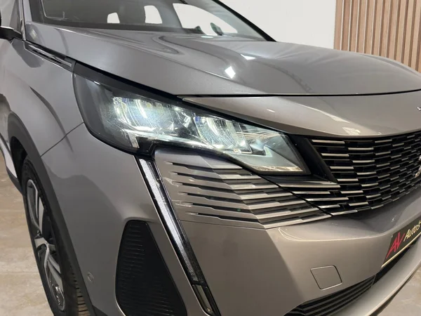 Peugeot 5008 (2021) — foto 22 van 28