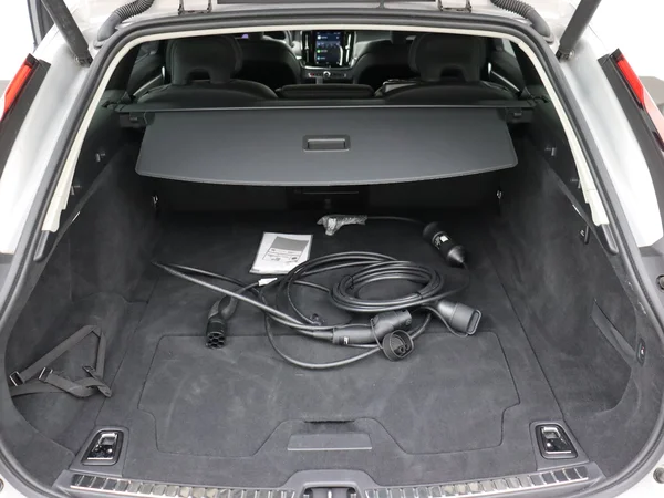 VOLVO V90 (2024) — foto 8 van 34
