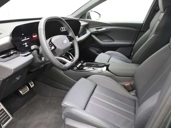 AUDI Q6 e-tron (2024) — foto 7 van 20