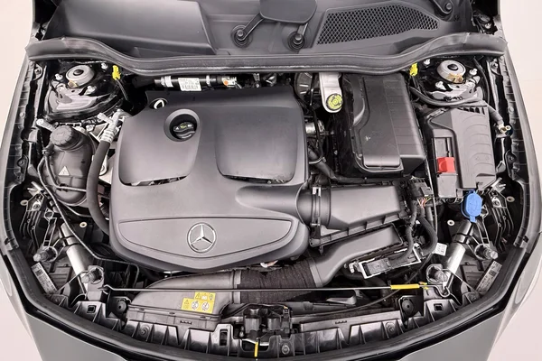 Mercedes-Benz CLA SW (X117) (2018) — foto 10 van 47